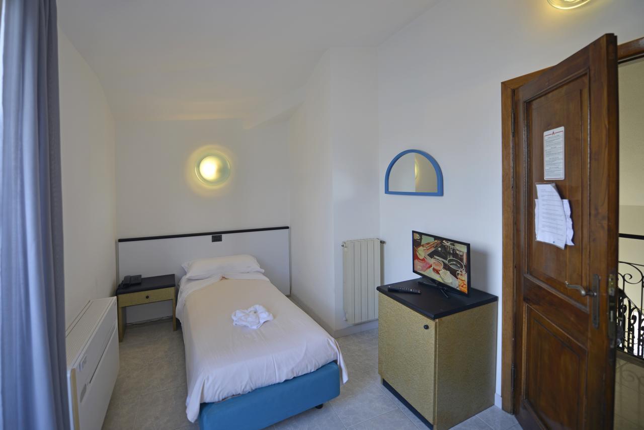 Hotel Garden Bocca Di Magra Экстерьер фото