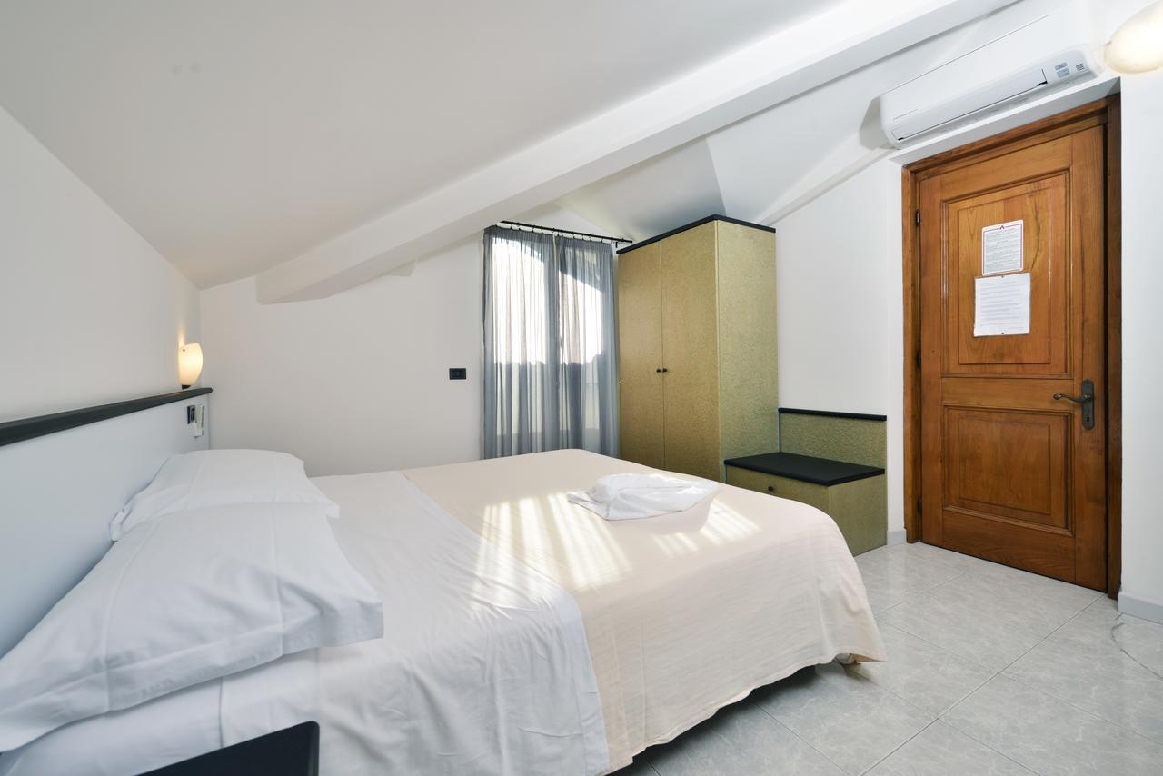 Hotel Garden Bocca Di Magra Экстерьер фото